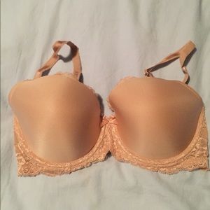 Victorias Secret Dream Angels Lined Demi Bra. 34DD